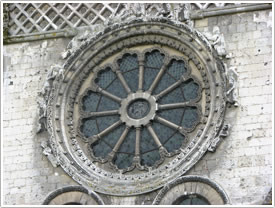 North transept rose, 'Wheel of Fortune' (c. 1150), Église St-Étienne, Beauvais click for full-size image