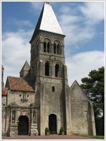 West front (11th c.), Église Notre-Dame, Morienval click for full-size image