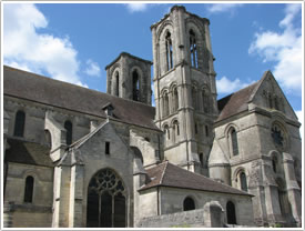 South nave & transept exterior with towers (13th c.), Abbaye St-Martin, Laon click for full-size image