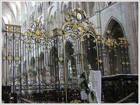 Wrought iron choir screen (18th c.) from Abbey of Villeneuve St-Germain, Laon Cathedral click for full-size image