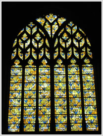 South transept upper window (1506, glass by Charles Marcq, 1976), Basilique St-Rémi, Reims click for full-size image