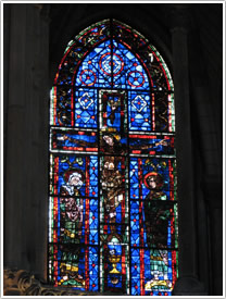 Crucifixion (late 12th c.), center window in choir gallery, Basilique St-Rémi, Reims click for full-size image