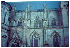 Nave exterior, north side (15th c.), Vannes Cathedral