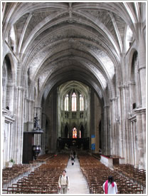 Cathédrale St-André, looking east (12th c.), Bordeaux Cathedral