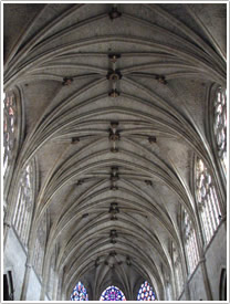 Lierne vault, looking east, Condom Cathedral