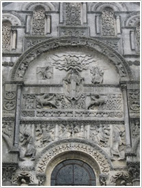 Christ in Glory above west front window, Angoulême Cathedral