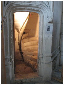 Organ staircase, Saintes Cathedral