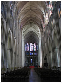 Nave, looking east (14th-15th c.), Troyes Cathedral