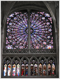 North transept rose & triforium (14th c.), Tours Cathedral