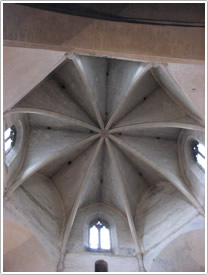 Octagonal crossing, Abbey-church, St-Savin