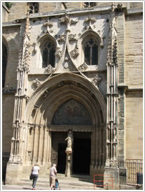 Flamboyant south nave porch, Carpentras Cathedral