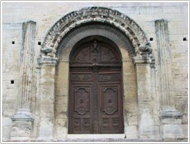 West front columns, portal & tympanum (12th c.), St-Paul-Trois-Ch&acirc;teaux Cathedral