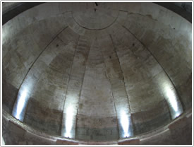 Choir oven vault with flat ribbing (12th c.), St-Paul-Trois-Ch&acirc;teaux Cathedral