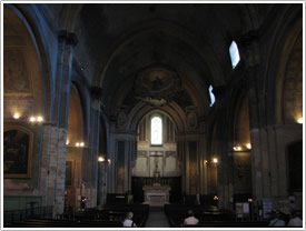 Nave (1085-1126), looking east, Orange Cathedral