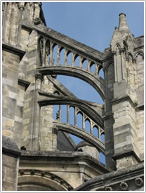 East end triple buttresses, Basilique, St-Quentin