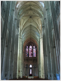 Nave (13th c.) (111' high), looking east, Basilique, St-Quentin