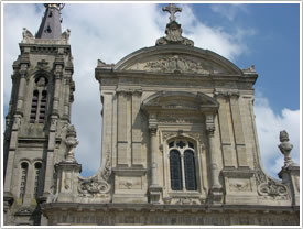 West front & tower (18th-19th c.), upper levels, Cambrai Cathedral