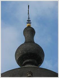 Bulb of apsidal chapel (18th c.) from north, &Eacute;glise St-Pierre, Douai