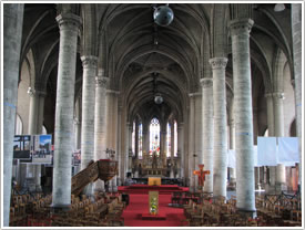 Nave, looking east, &Eacute;glise St-Maurice, Lille