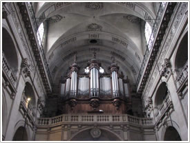 Nave with organ, Église St-Paul-St-Louis, Paris click for full-size image