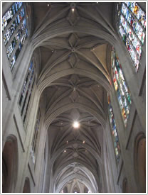 Flamboyant nave vault (1600-57), looking east, Église St-Gervais-St-Protais, Paris click for full-size image