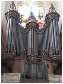 Organ (played by Couperin family) at west end, Église St-Gervais-St-Protais, Paris click for full-size image