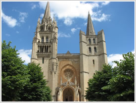 West front, Mende Cathedral click for full-size image