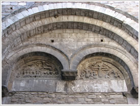 West front central arch and tympanum (late 11th c.-12th c.), St-Pons-de-Thomières Cathedral click for full-size image
