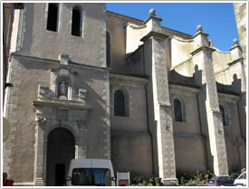 South side exterior (1678-1718), Castres Cathedral click for full-size image