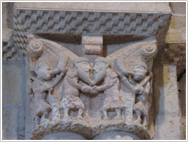 Capital, 'Meeting of Jacob and Esau' (12th c.), Église St-Michel, Lescure click for full-size image