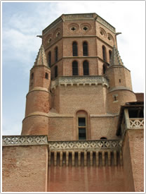 Octagonal west tower (late 15th c.) from south, Lavaur Cathedral click for full-size image
