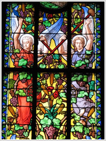 2nd north ambulatory Chapelle du Sacré-Coeur, left window (Lobin, late 19th c.) (detail), La Rochelle Cathedral click for full-size image