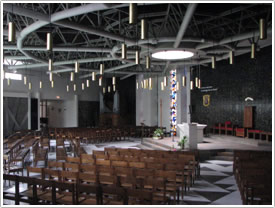 Cathédrale Notre-Dame interior (20th c.), Créteil Cathedral click for full-size image