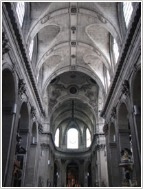 Nave looking east with barrel vault & lunettes over windows (18th c.), St-Sulpice, Paris click for full-size image
