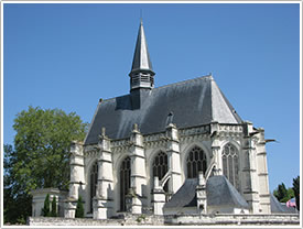 Approaching Sainte-Chapelle St-Louis (1507-43) from southeast, Champigny-sur-Veude click for full-size image