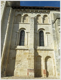 South choir exterior (c. 1126), St-Éloi, Chalivoy-Milon click for full-size image