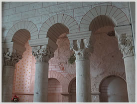 South choir columns & capitals (12th c.), St-Blaise, La Celle (near Bourges) click for full-size image