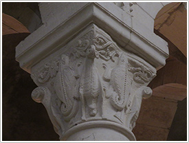 Choir capital #1 (12th c.), Notre-Dame, La Charité-sur-Loire click for full-size image