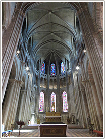 Choir and apse (1220); vault (1374-1436), Chalon-sur-Saône Cathedral click for full-size image