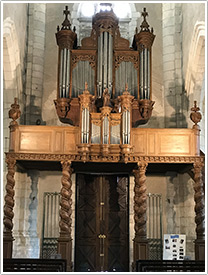 Organ (Louis Le Bé, 1689), at west end, St-Jean-Baptiste, Chaource click for full-size image