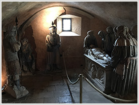 Entombment (Master of Chaource, 1515), St-Jean-Baptiste, Chaource click for full-size image