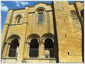 West front narthex (12th c.), Abbey, Charlieu click for full-size image