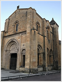 North narthex entrance from northwest (12th c.), Abbey, Charlieu click for full-size image
