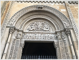 North narthex portal (12th c.), Abbey, Charlieu click for full-size image